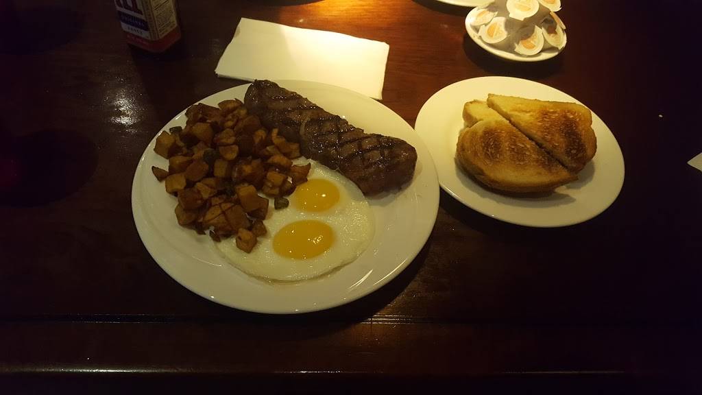 Lakes Lounge | restaurant | 2920 Lake East Dr, Las Vegas, NV 89117, USA | 7023639733 OR +1 702-363-9733