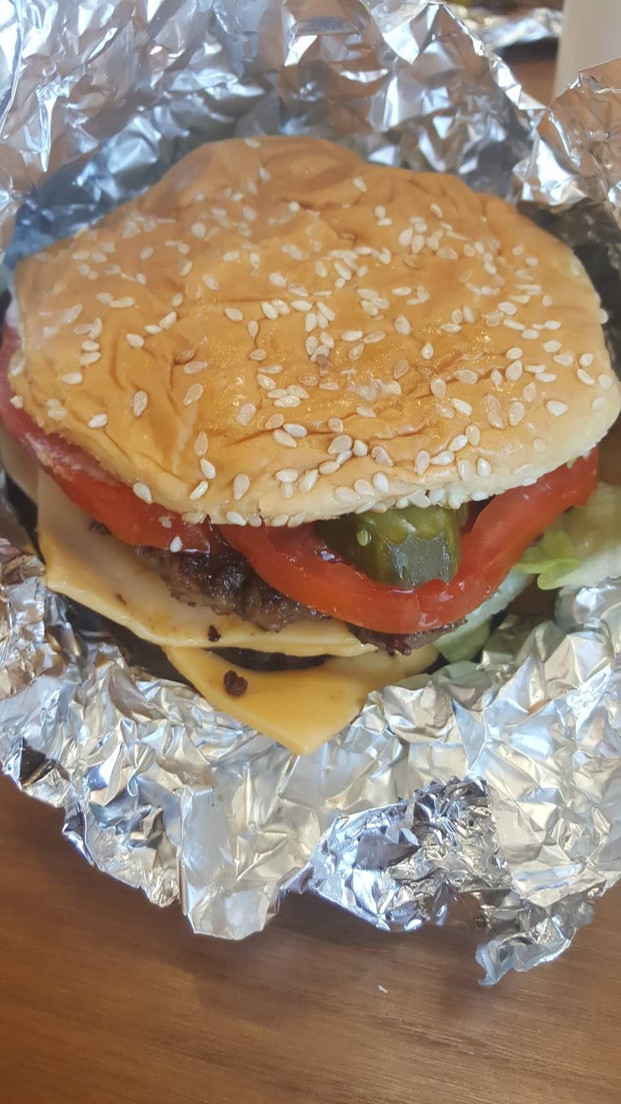 Five Guys | meal takeaway | 15171 Pearl Rd, Strongsville, OH 44136, USA | 4402689968 OR +1 440-268-9968