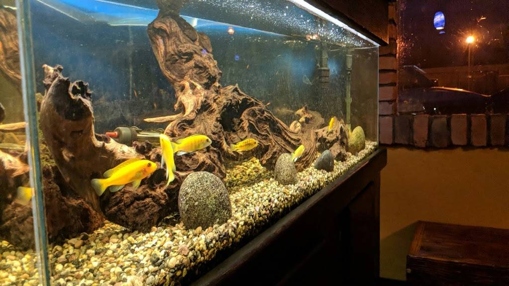 Reynas Restaurant | restaurant | 333 E St, Lemoore, CA 93245, USA | 5599259125 OR +1 559-925-9125