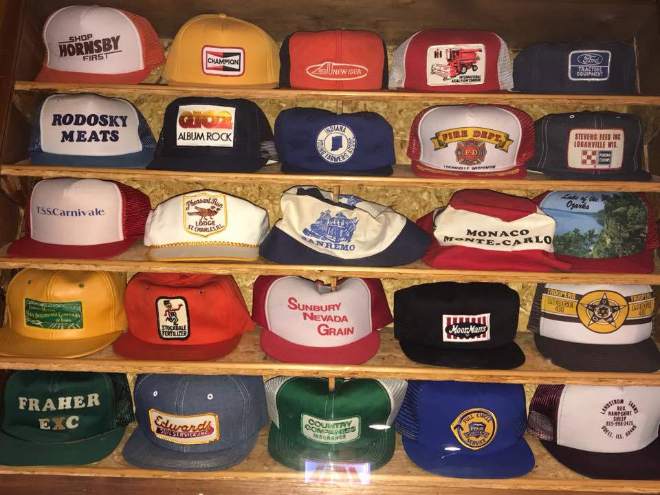 Pour Farmer’s Pub | restaurant | 210 W Tremont St, Odell, IL 60460, USA | 8159982556 OR +1 815-998-2556