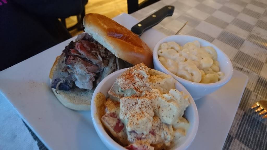 Turnagain Arm Pit BBQ | restaurant | 3637 Old Seward Hwy, Anchorage, AK 99503, USA | 9075626328 OR +1 907-562-6328