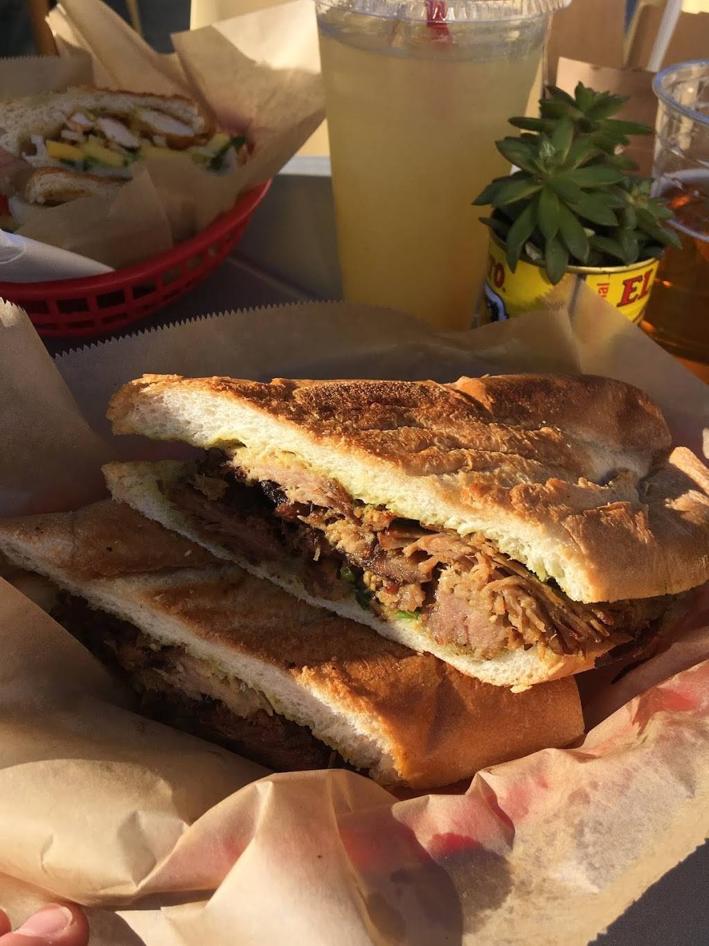 Bodega Seminole Heights | restaurant | 5901 N Florida Ave, Tampa, FL 33604, USA | 8135333333 OR +1 813-533-3333