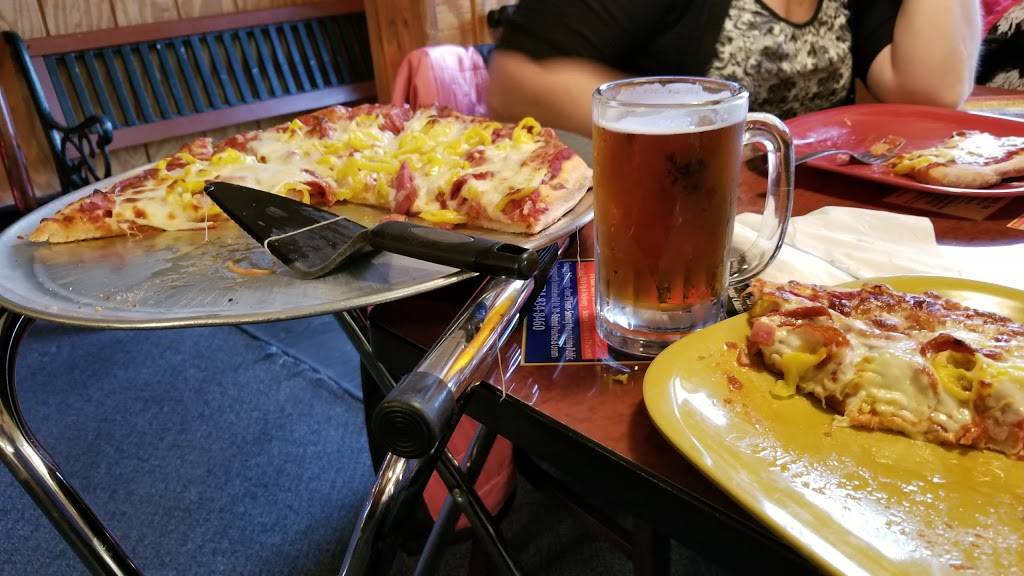 The Red Brick Restaurant & Lounge | restaurant | 100 W Point Dr, Greensburg, PA 15601, USA | 7248364361 OR +1 724-836-4361