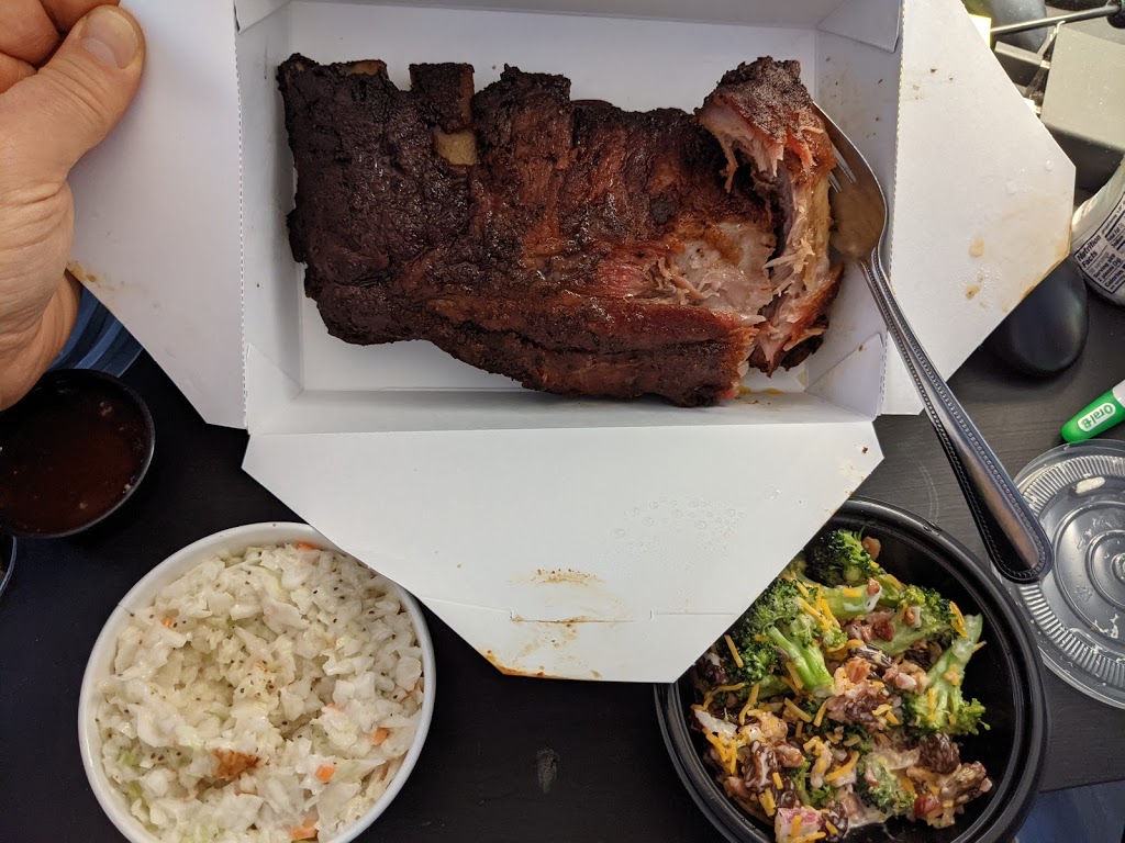 Bears Smokehouse Barbecue | restaurant | 135 Coxe Ave, Asheville, NC 28801, USA | 8285057088 OR +1 828-505-7088