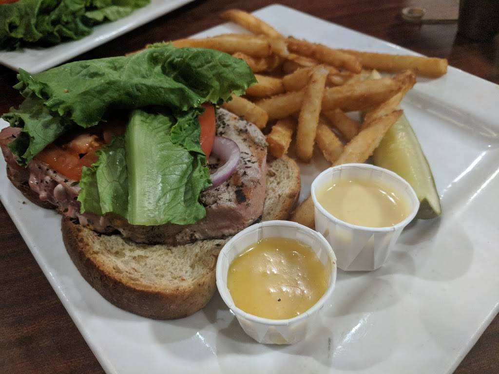 Henrys Restaurant | restaurant | 536 W Main St, Fort Wayne, IN 46802, USA | 2604260531 OR +1 260-426-0531