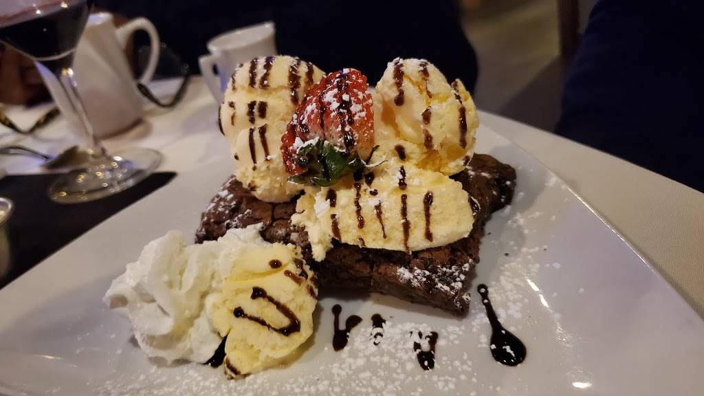 Hooked | restaurant | 5195 Main St, Williamsville, NY 14221, USA | 7164283957 OR +1 716-428-3957