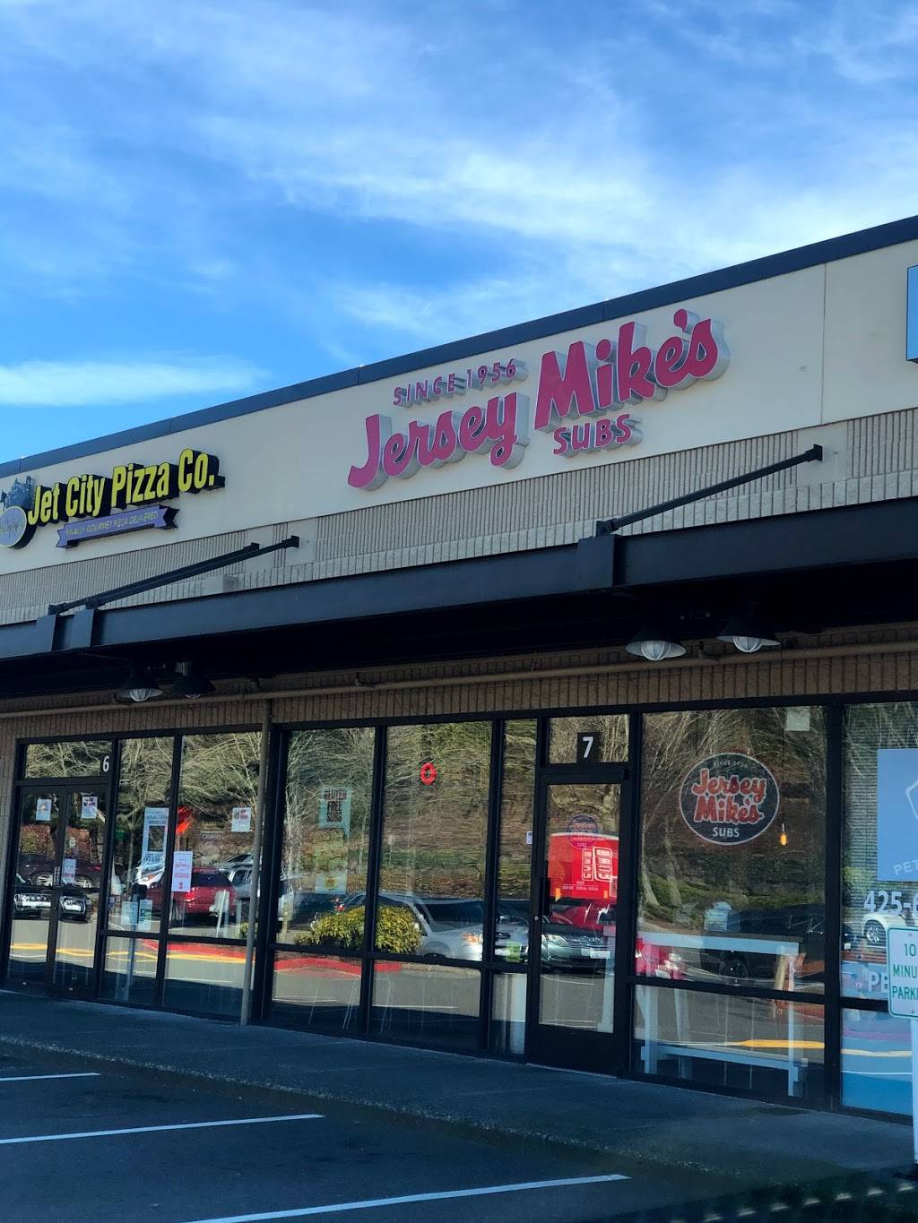 Jersey Mikes | meal takeaway | 6920 Coal Creek Pkwy SE #7, Newcastle, WA 98059, USA | 4254498328 OR +1 425-449-8328