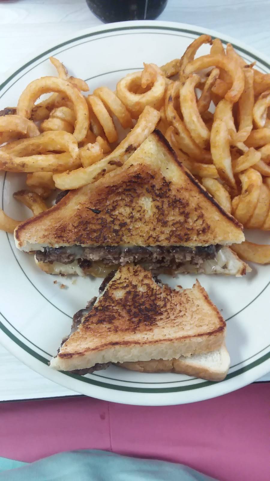 Mary Deans Family Restaurant | restaurant | 124 Walters Ln, Anderson, MO 64831, USA | 4178457475 OR +1 417-845-7475