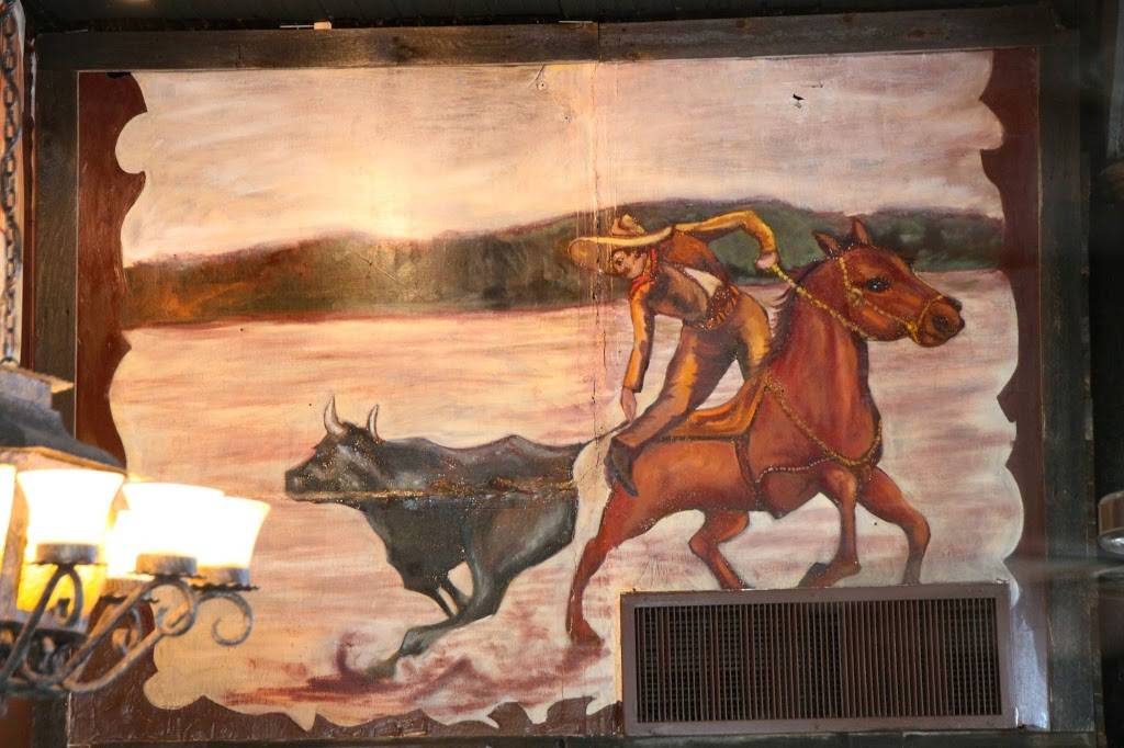 El Nuevo Tenampa | restaurant | 244 W Houston St, San Antonio, TX 78205, USA | 2103544200 OR +1 210-354-4200