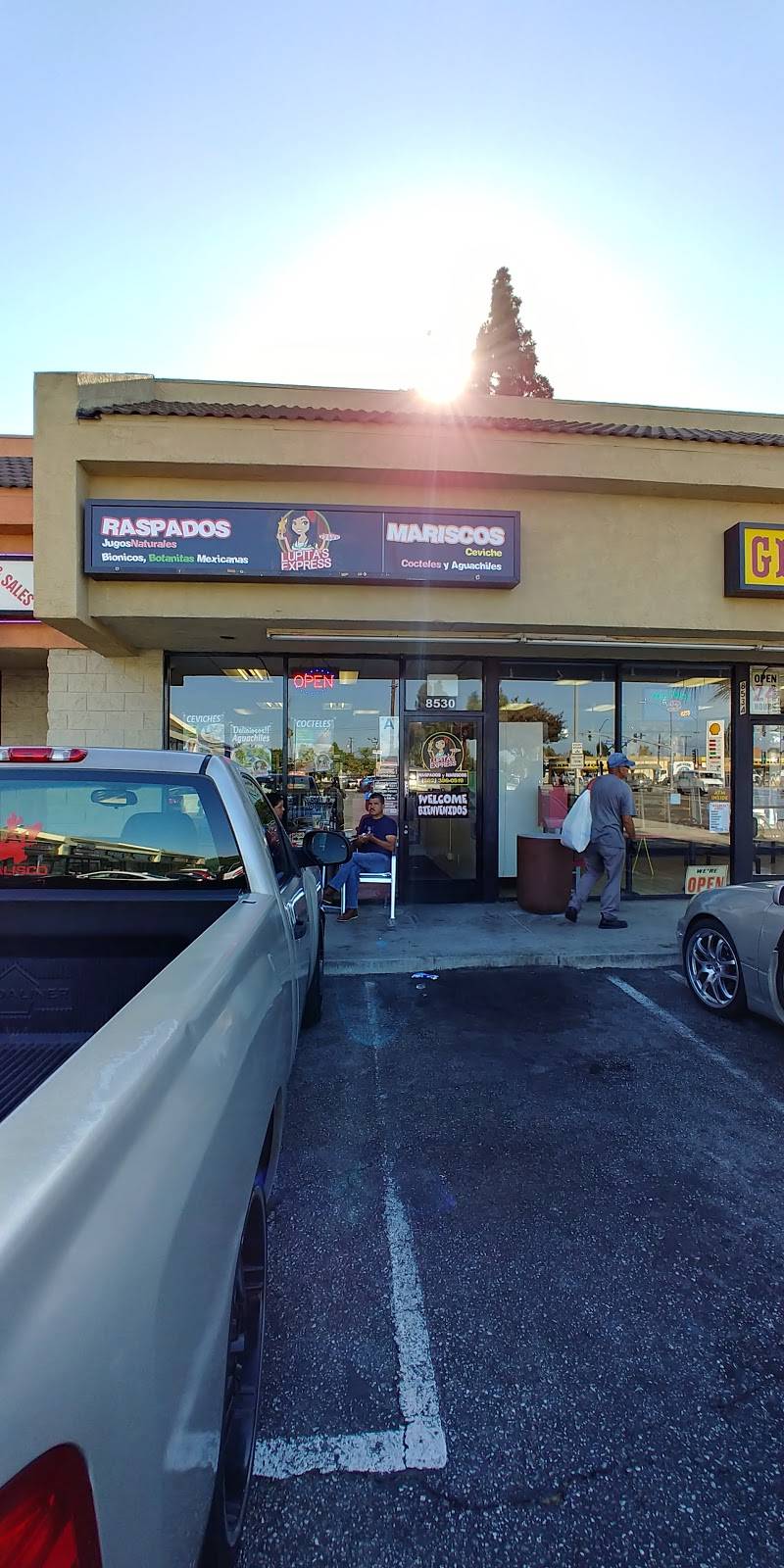 Lupitas Express | restaurant | 8530 Paramount Blvd, Downey, CA 90240, USA | 5623960518 OR +1 562-396-0518