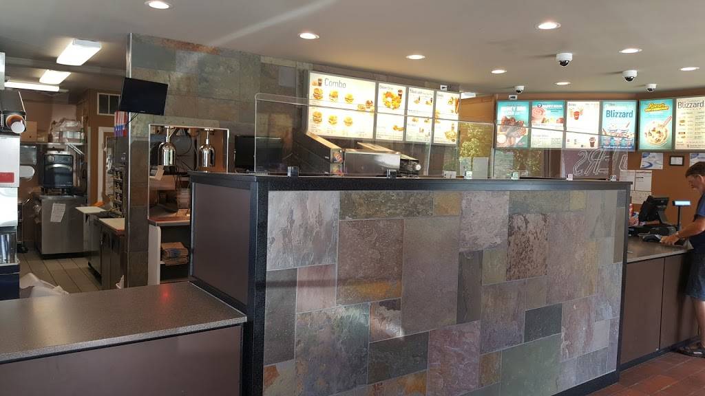 Dairy Queen Grill & Chill | restaurant | 35 Main St, Woolwich, ME 04579, USA | 2074428830 OR +1 207-442-8830