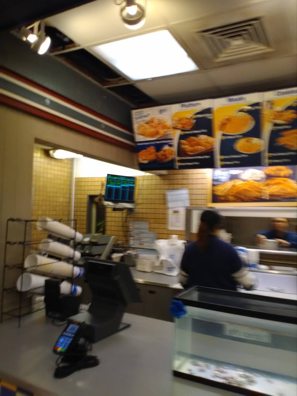 Long John Silvers | restaurant | 265 N Kinzie Ave, Bradley, IL 60915, USA | 8159370543 OR +1 815-937-0543