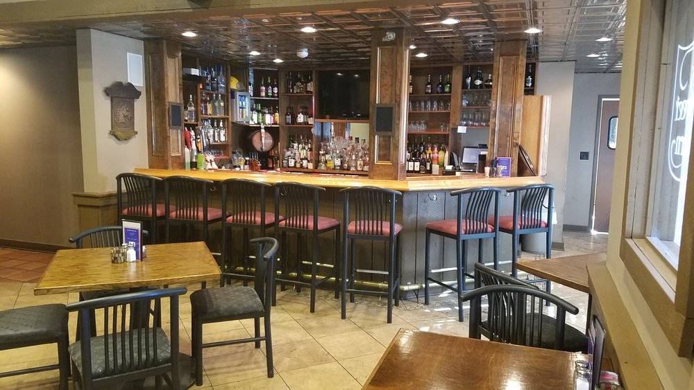 Cork Street Tavern | restaurant | 8 W Cork St, Winchester, VA 22601, USA | 5406673777 OR +1 540-667-3777