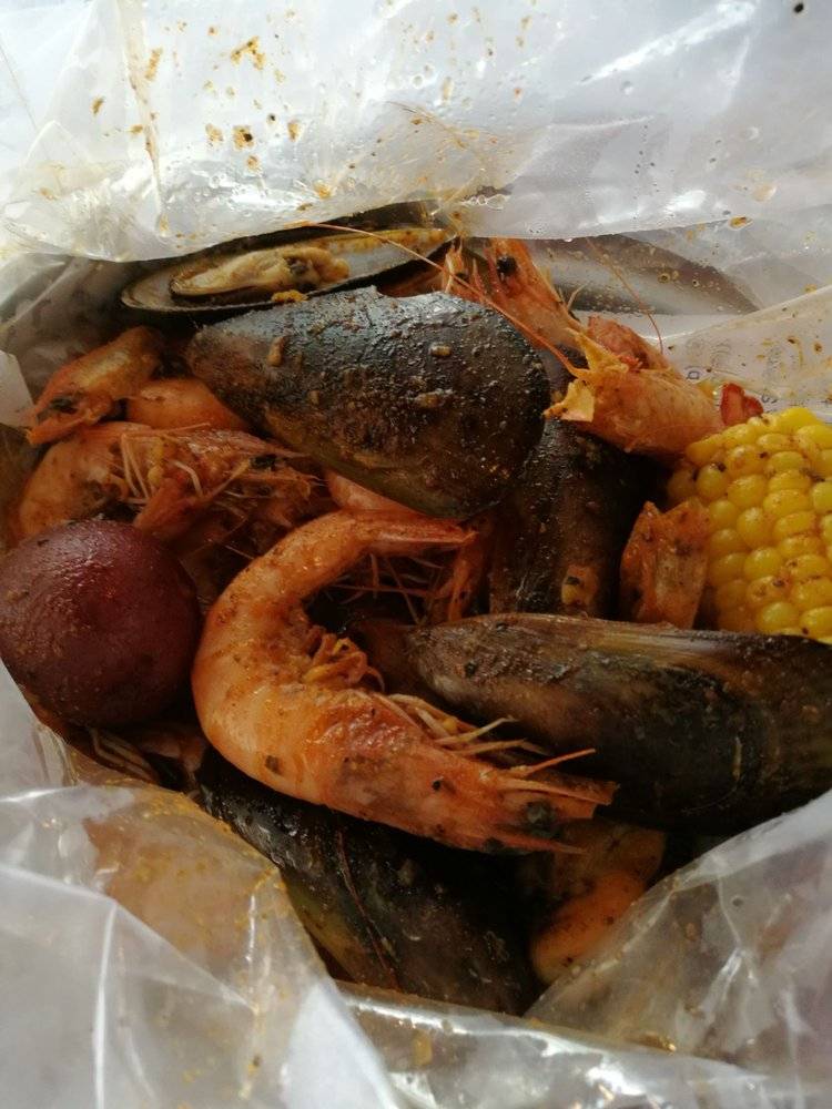 Baltimore Seafood | restaurant | 2324 East, Boston St, Baltimore, MD 21224, USA | 4106245166 OR +1 410-624-5166