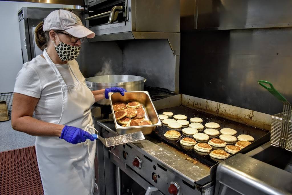 Belle Meade Meat & Three | restaurant | 110 Leake Ave, Nashville, TN 37205, USA | 6153560501 OR +1 615-356-0501