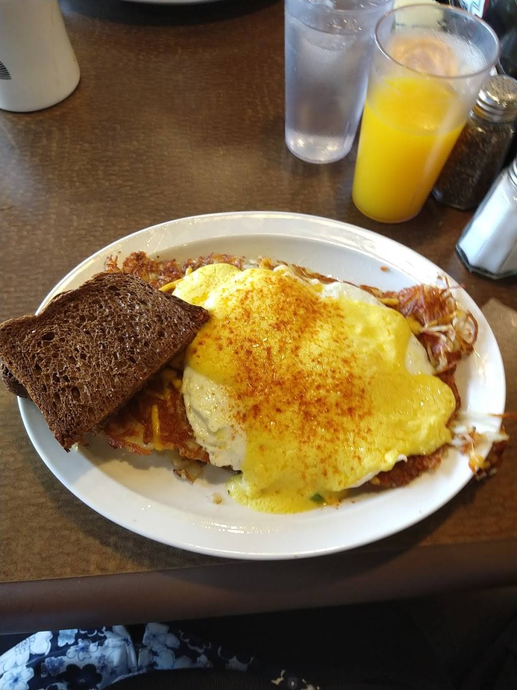 Woodbury Cafe | cafe | 803 Bielenberg Dr, Woodbury, MN 55125, USA | 6512098081 OR +1 651-209-8081