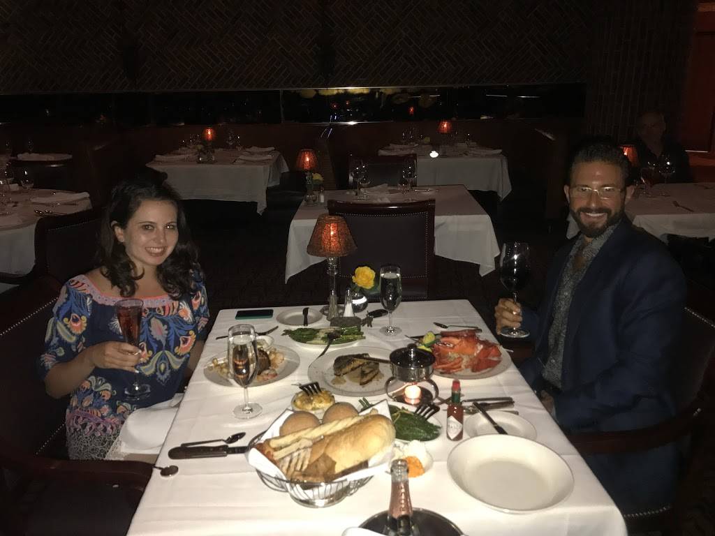 Mr. Lesters Steakhouse | restaurant | 832 Martin Luther King Rd, Charenton, LA 70523, USA | 3379237408 OR +1 337-923-7408