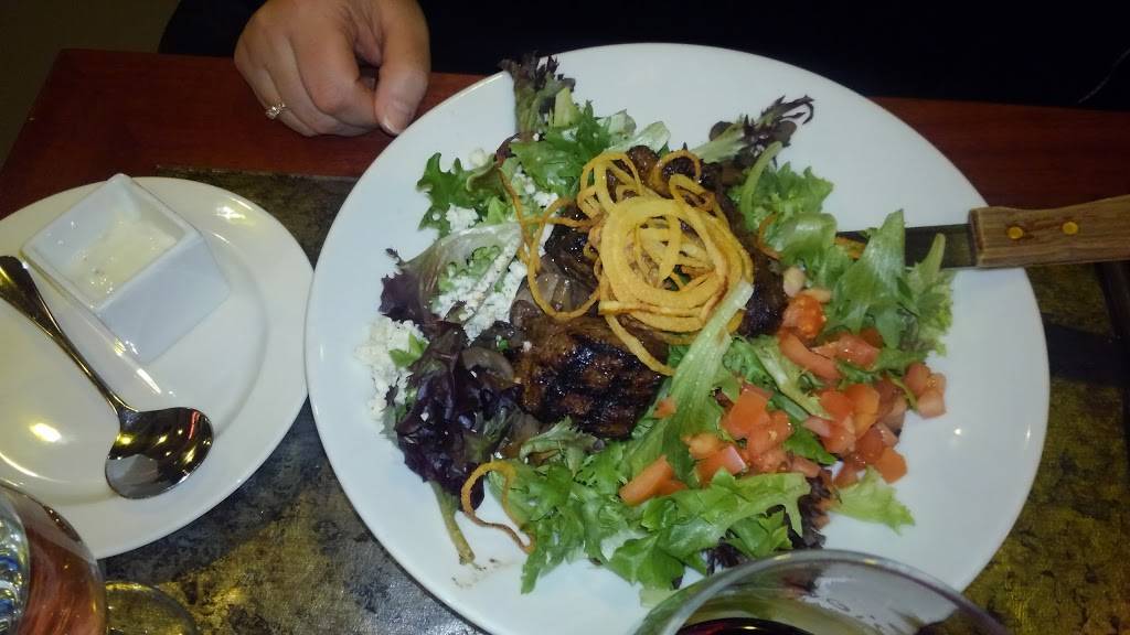 Giorgios | restaurant | 270 Granite St, Manchester, NH 03102, USA | 6032323323 OR +1 603-232-3323