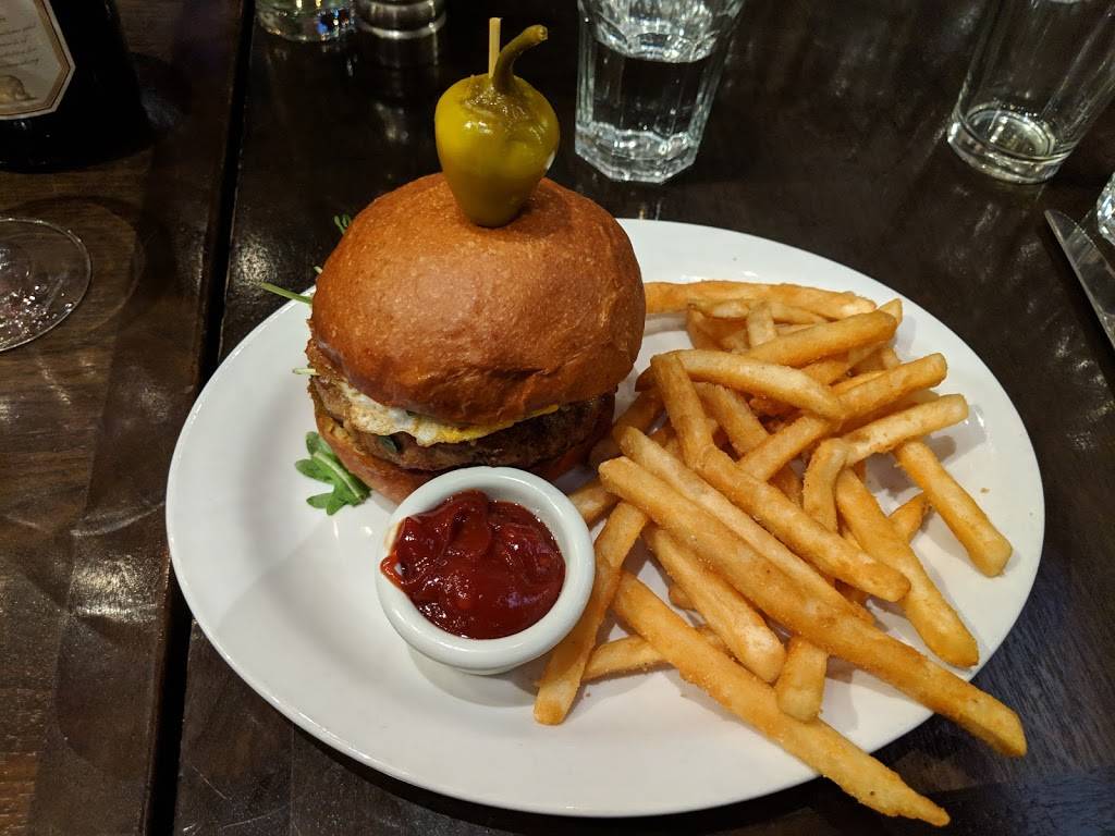 MoMos | restaurant | 760 2nd St, San Francisco, CA 94107, USA | 4152278660 OR +1 415-227-8660