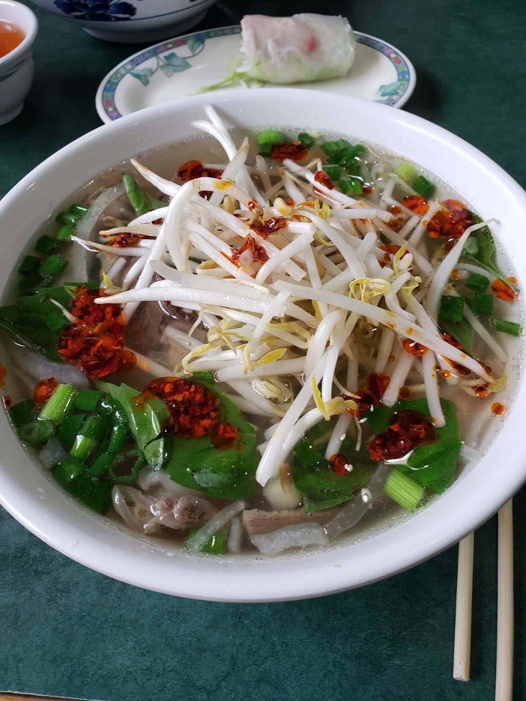 Tay Ho | restaurant | 302 University Ave W # 100, St Paul, MN 55103, USA | 6512287216 OR +1 651-228-7216