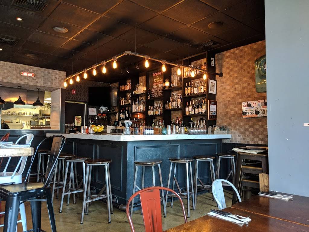 Radio Radio | restaurant | 24 Clinton Ave, Huntington, NY 11743, USA | 6319232622 OR +1 631-923-2622