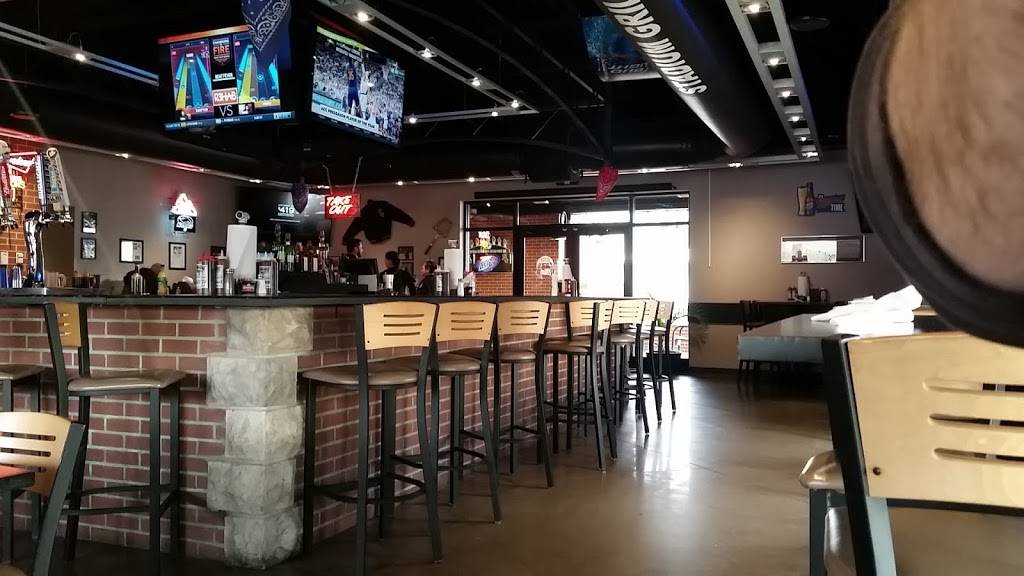 Bandanas Bar-B-Q | restaurant | 309 E Main St, Carbondale, IL 62901, USA | 6184901777 OR +1 618-490-1777