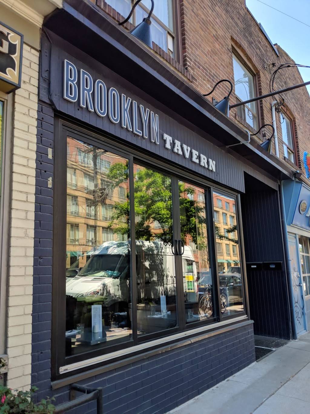 Brooklyn Tavern | restaurant | 1097 Queen St E, Toronto, ON M4M 1K7, Canada | 4169011177 OR +1 416-901-1177