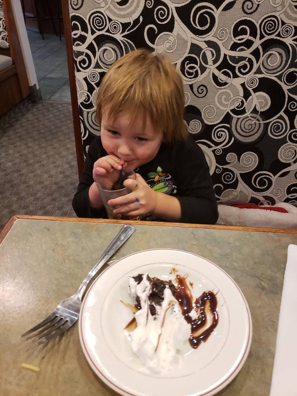 Quinte Restaurant | restaurant | 135 Cannifton Rd, Belleville, ON K8N 4V4, Canada | 6139621313 OR +1 613-962-1313