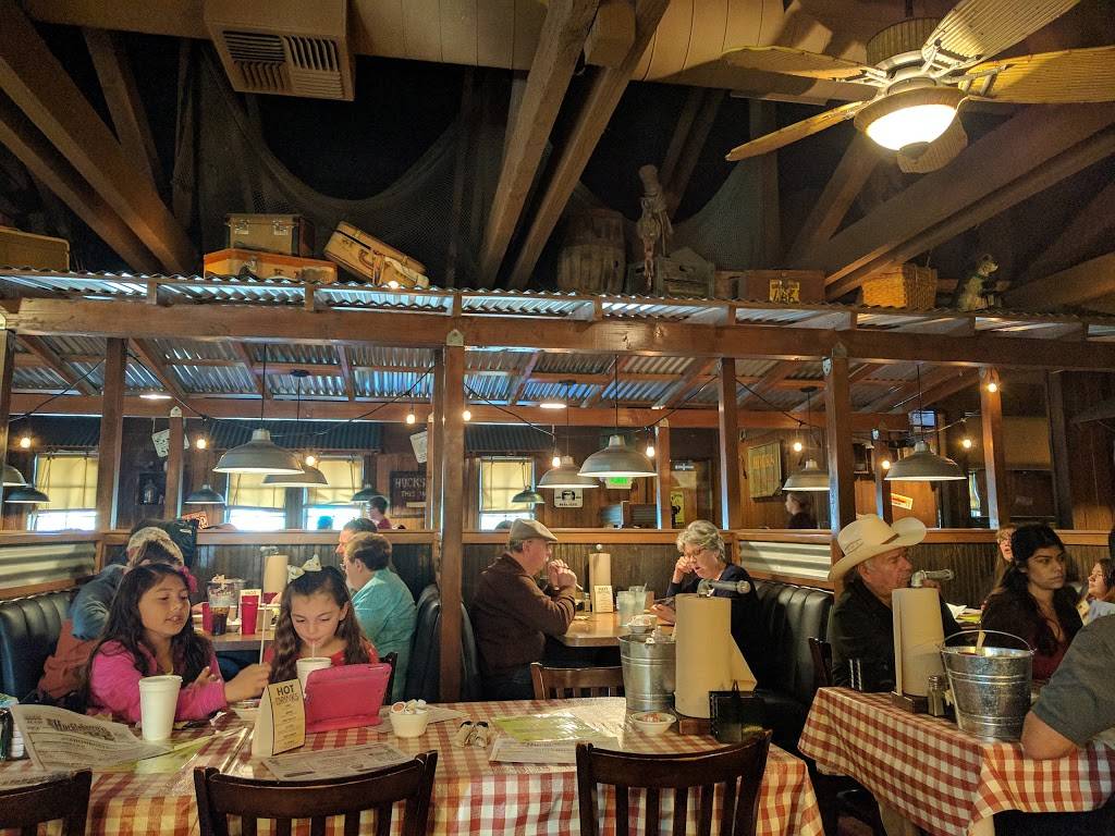 Huckleberrys | restaurant | 222 E Bullard Ave, Fresno, CA 93710, USA | 5594409045 OR +1 559-440-9045