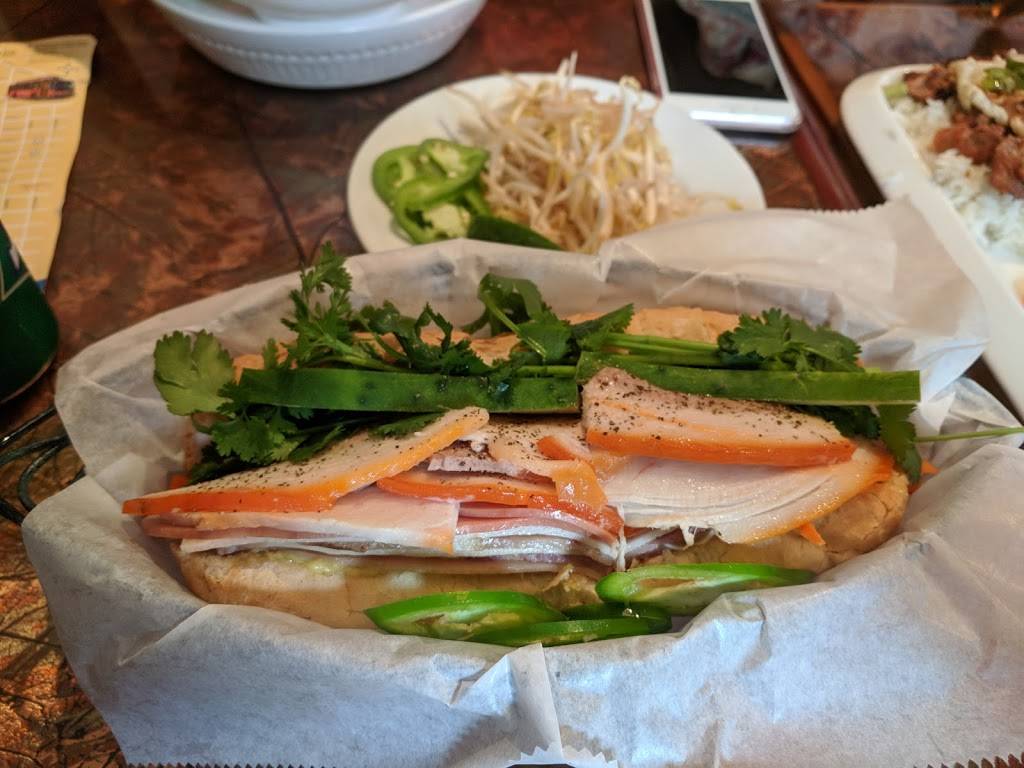 Caphe Banh Mi | restaurant | 407 Cameron St, Alexandria, VA 22314, USA | 7035490800 OR +1 703-549-0800