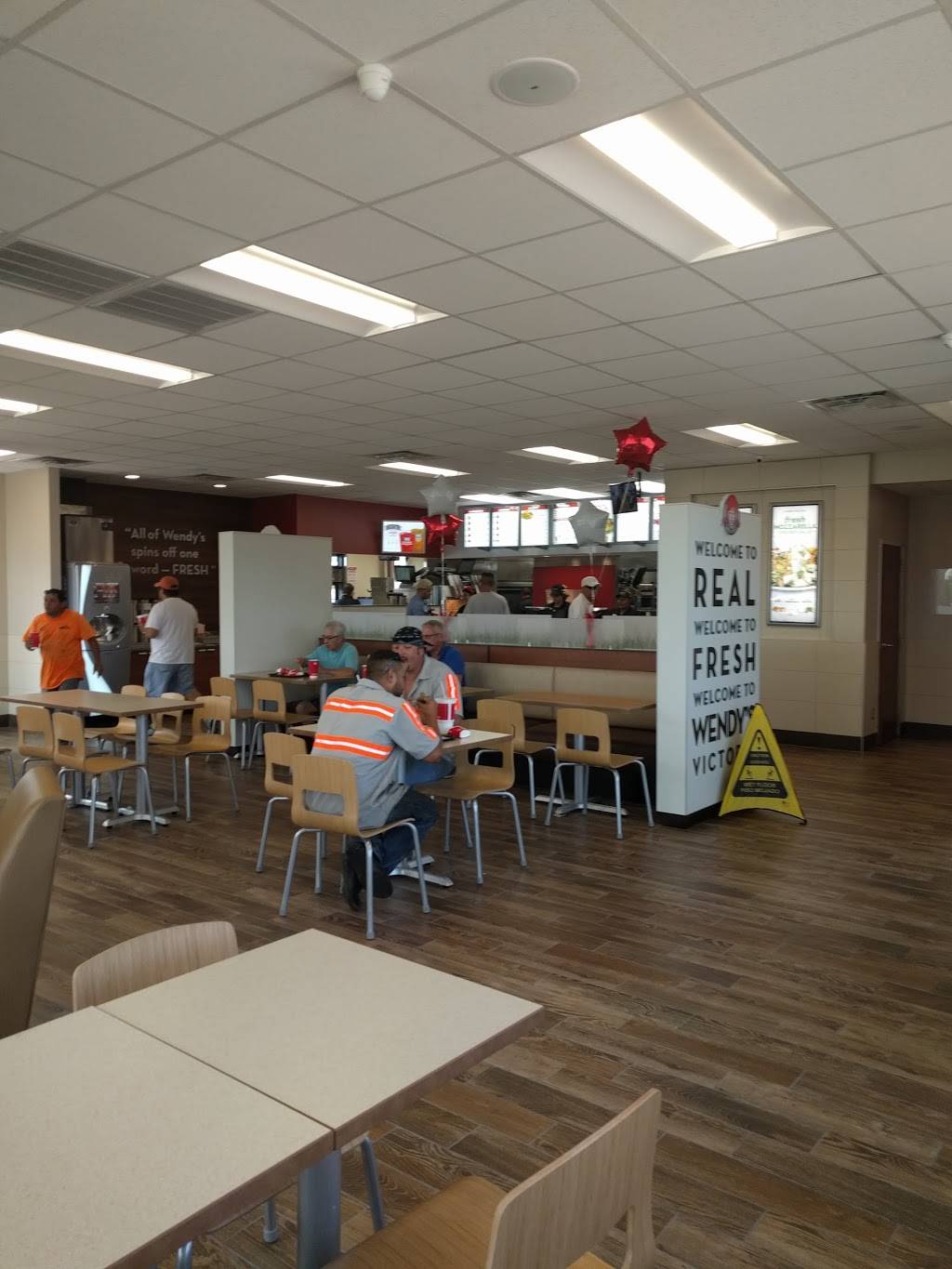 Wendys | restaurant | 2901 Houston Hwy, Victoria, TX 77901, USA | 3615416028 OR +1 361-541-6028