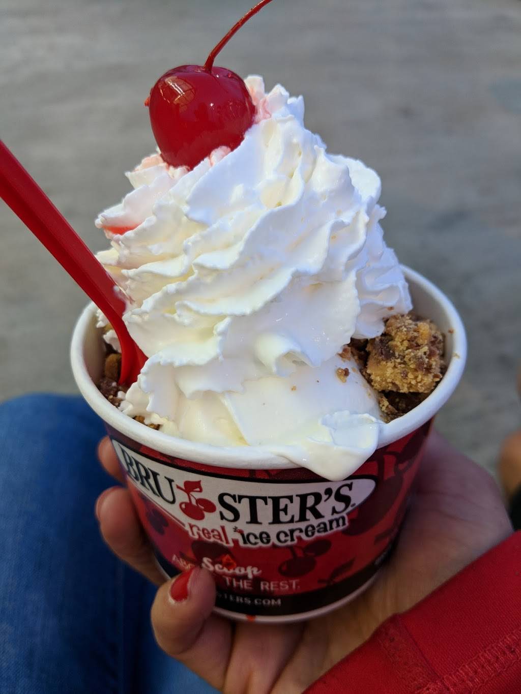 Brusters Real Ice Cream | restaurant | 405 S Buncombe Rd, Greer, SC 29650, USA | 8648792323 OR +1 864-879-2323