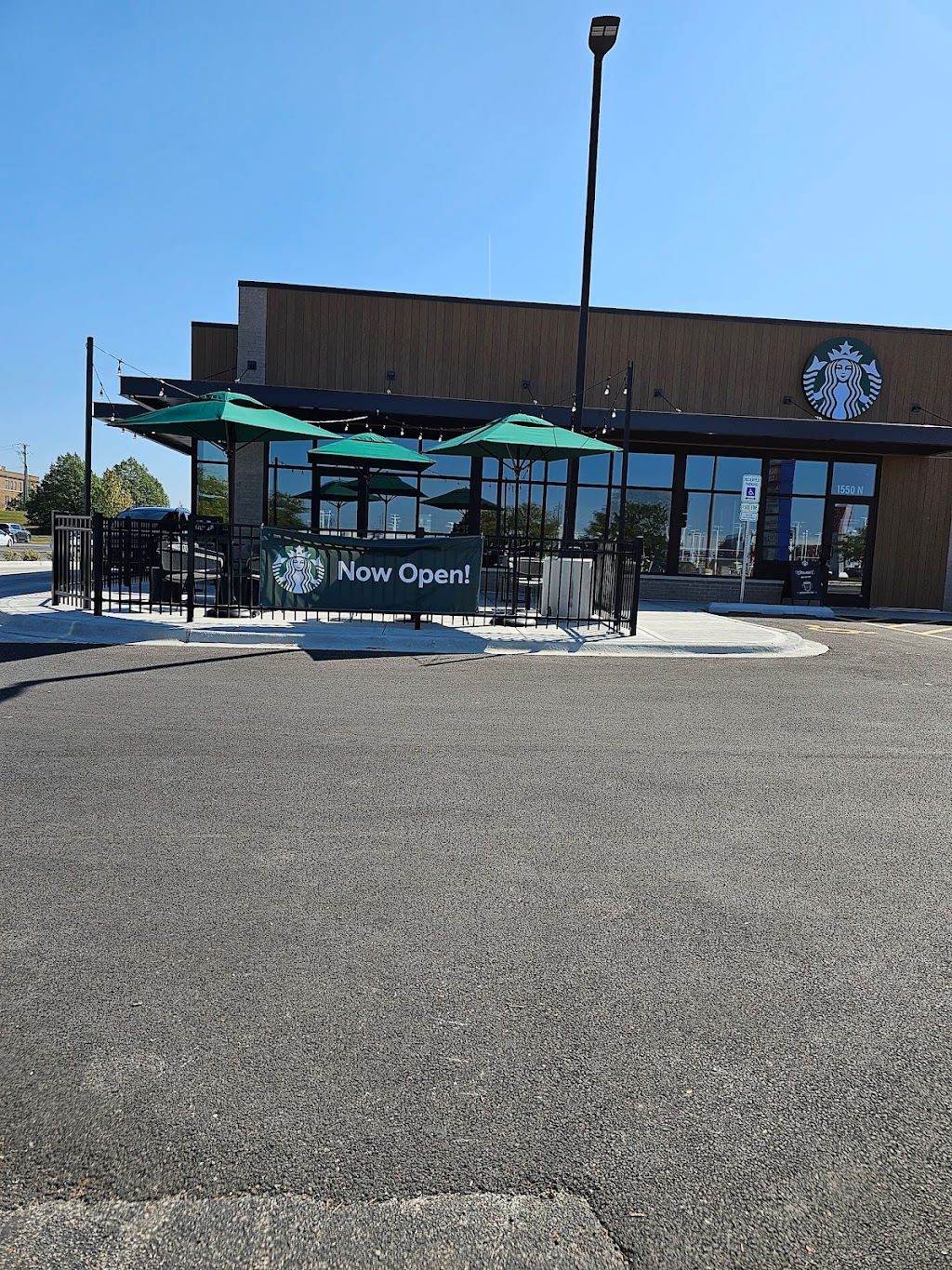 Starbucks | cafe | 1550 N Larkin Ave, Joliet, IL 60435, USA | 8158464190 OR +1 815-846-4190