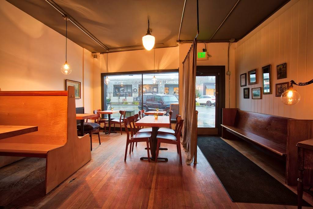 Hitchcock | restaurant | 133 Winslow Way E #100, Bainbridge Island, WA 98110, USA | 2062013789 OR +1 206-201-3789