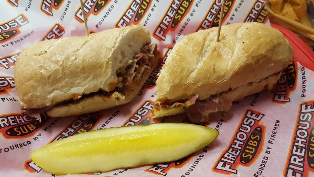 Firehouse Subs | meal delivery | 4123 N Sterling Ave, Peoria, IL 61615, USA | 3096819277 OR +1 309-681-9277