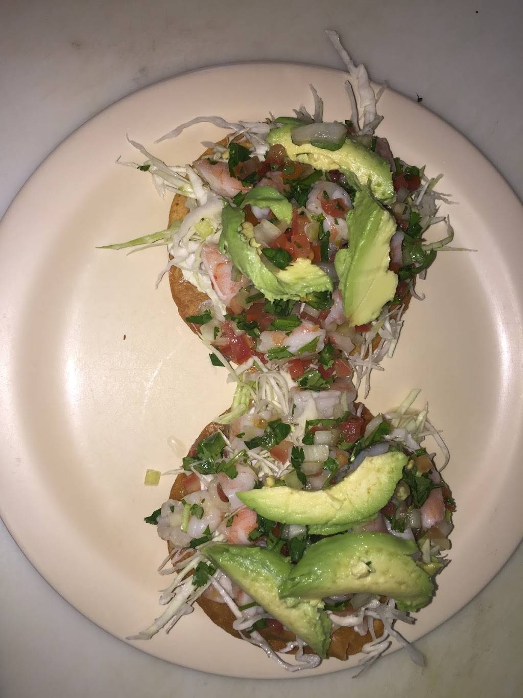 Tres Arbolitos | restaurant | 3212 Falls Dr, Dallas, TX 75211, USA | 2144672399 OR +1 214-467-2399