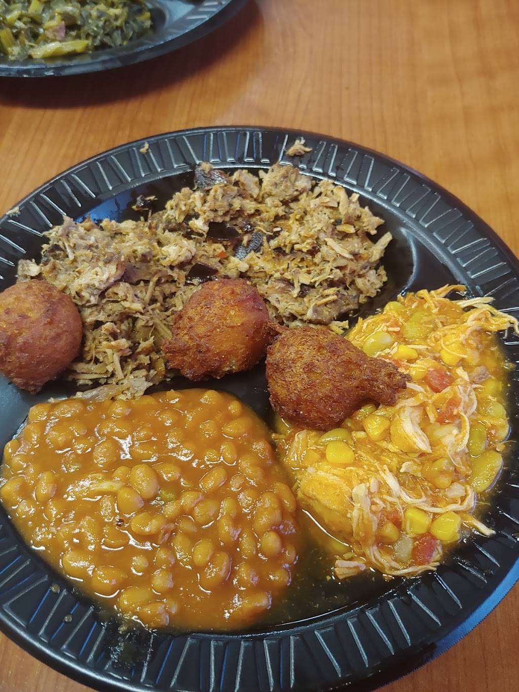 Four Points BBQ | restaurant | E, 5021 Wake Forest Hwy, Durham, NC 27703, USA | 9197972319 OR +1 919-797-2319