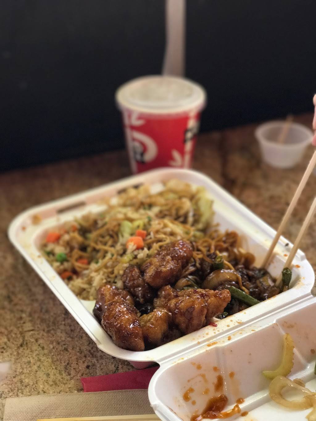 Panda Express | meal takeaway | 29145 Canwood St, Agoura Hills, CA 91301, USA | 8187350382 OR +1 818-735-0382