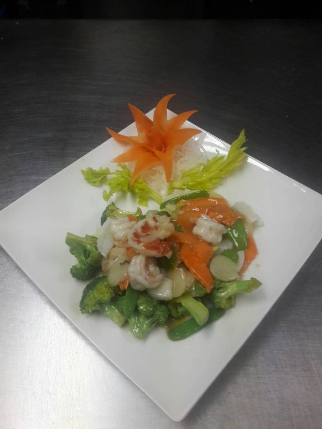 Empire Wok | restaurant | 11 Worcester Rd, Webster, MA 01570, USA | 5089438888 OR +1 508-943-8888