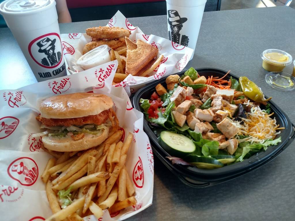 Slim Chickens | restaurant | 1515 N Veterans Pkwy, Bloomington, IL 61704, USA | 3096627546 OR +1 309-662-7546