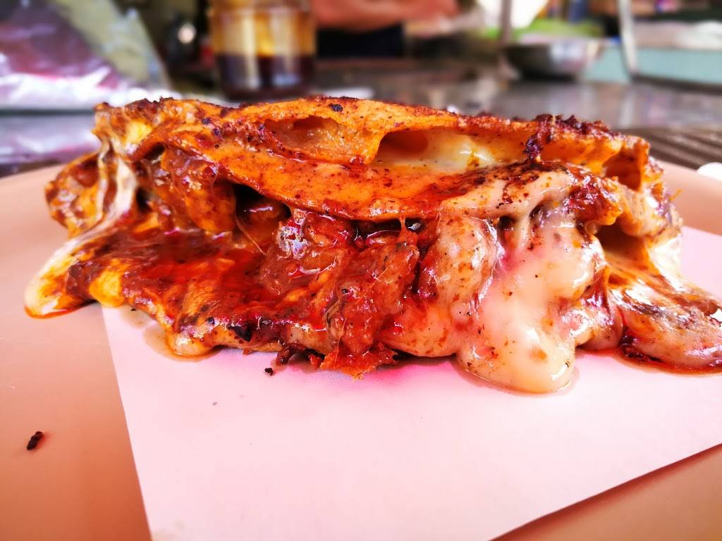 Tacos El Toby | restaurant | San Valentín 113B, El Refugio, 21440 Tecate, B.C., Mexico | 016656544076 OR +52 665 654 4076