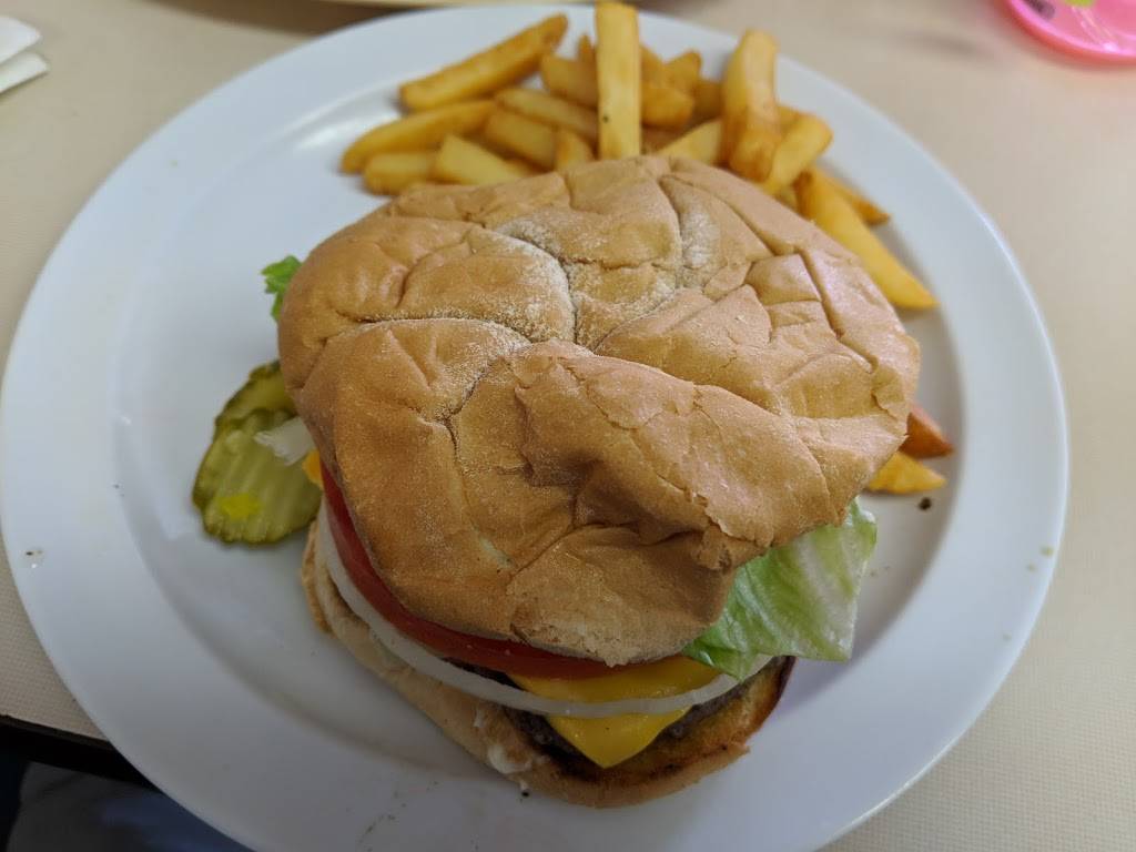 Cozy Corner Cafe | restaurant | 2425 N Courtenay Pkwy #108, Merritt Island, FL 32953, USA | 3214520305 OR +1 321-452-0305