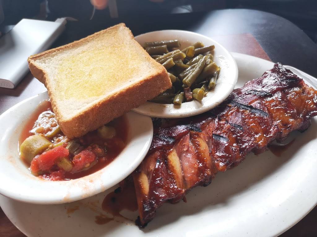 Woodys Bar-B-Q | restaurant | 110 FL-19, Palatka, FL 32177, USA | 3863853234 OR +1 386-385-3234