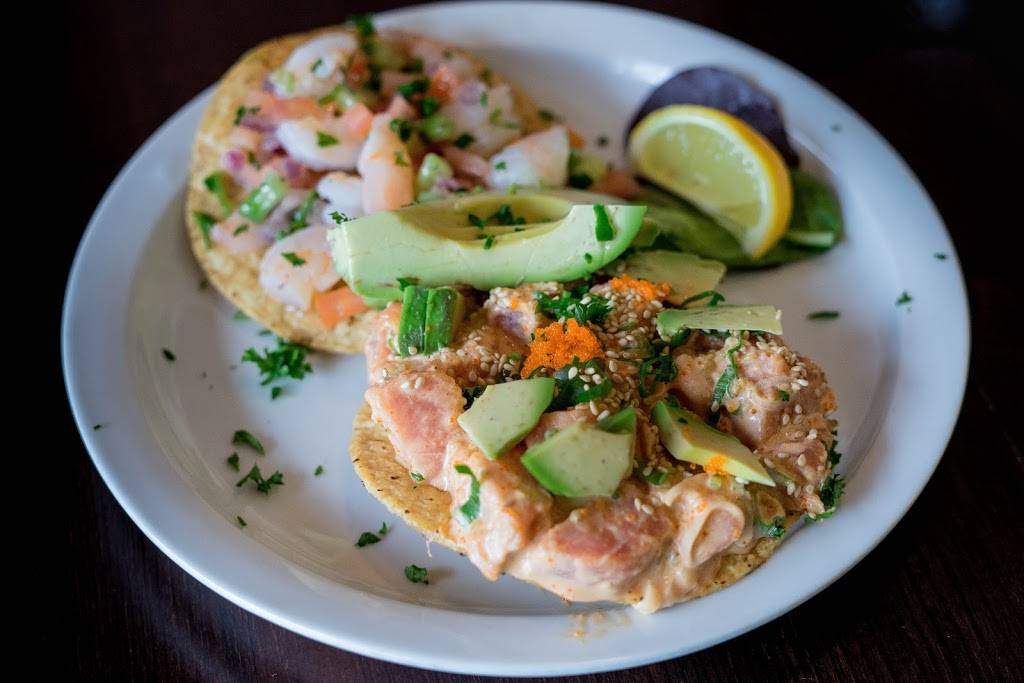 Off The Boat Fish Grill | restaurant | 17582 17th St #105, Tustin, CA 92780, USA | 7145441900 OR +1 714-544-1900