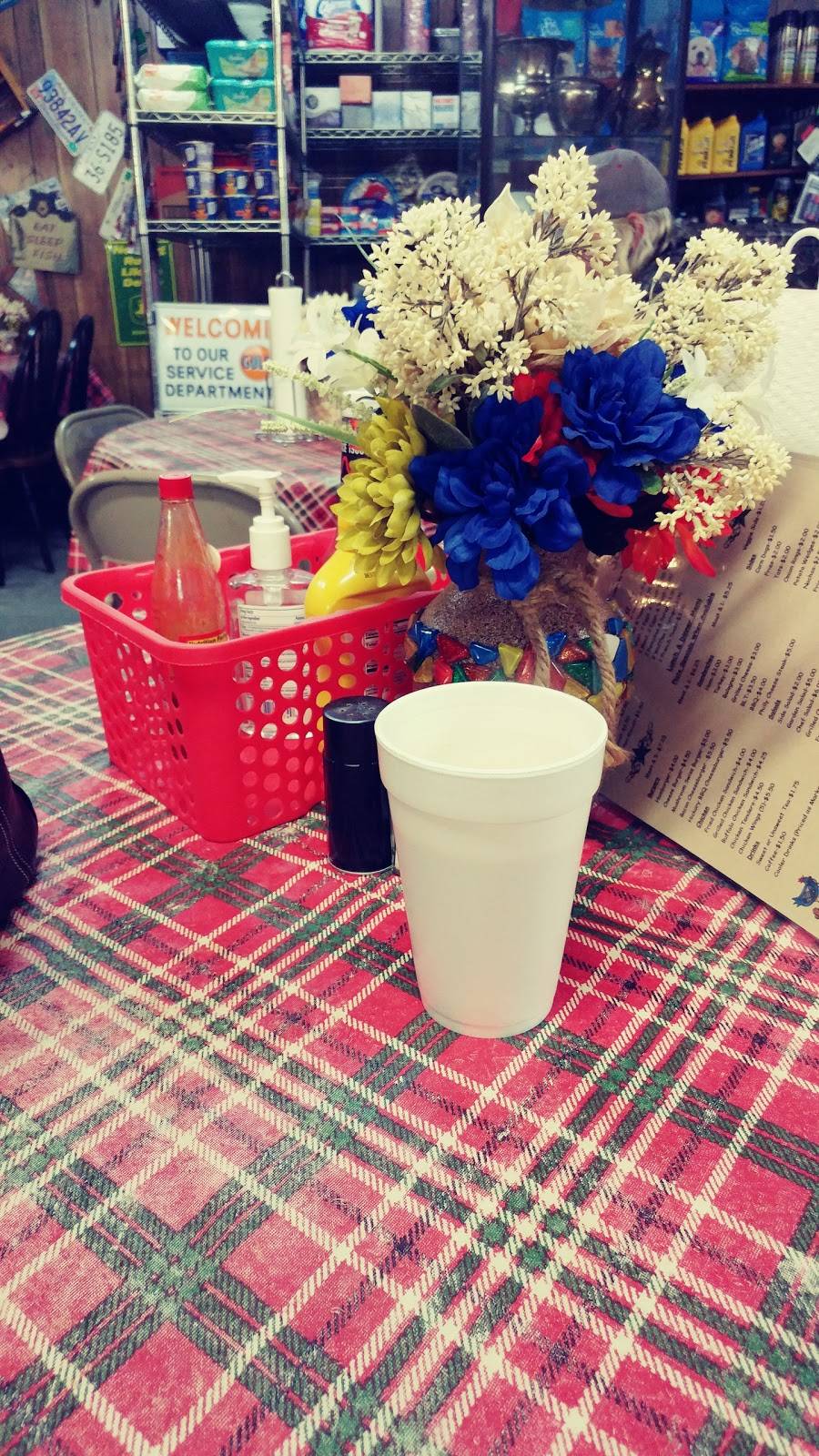 Beechgrove Country Store | restaurant | 13995 Murfreesboro Hwy, Beechgrove, TN 37018, USA | 9313942328 OR +1 931-394-2328