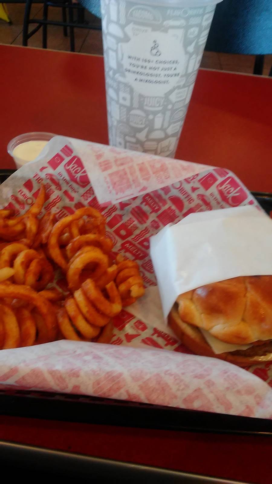 Jack in the Box | restaurant | 27256 CA-74, Menifee, CA 92585, USA | 9514380800 OR +1 951-438-0800