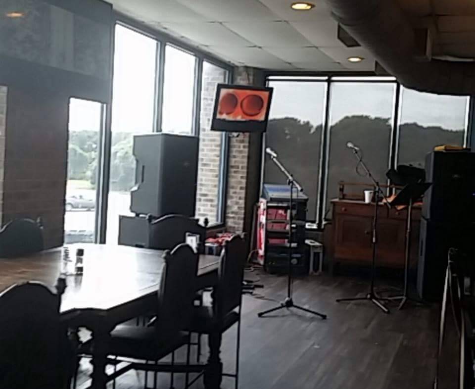 Duffers Pub & Grille | restaurant | 928 Caswell Beach Rd, Oak Island, NC 28465, USA | 9102789299 OR +1 910-278-9299