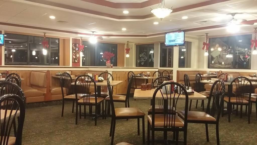 Blueberry Hill Pancake House | restaurant | 460 Town Center Dr, Mooresville, IN 46158, USA | 3178349333 OR +1 317-834-9333