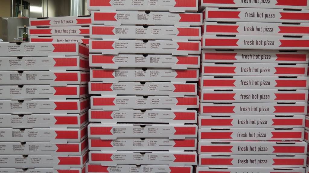 Massimos Pizza & Trattoria | restaurant | 1362 Naamans Creek Rd, Garnet Valley, PA 19060, USA | 6104970577 OR +1 610-497-0577