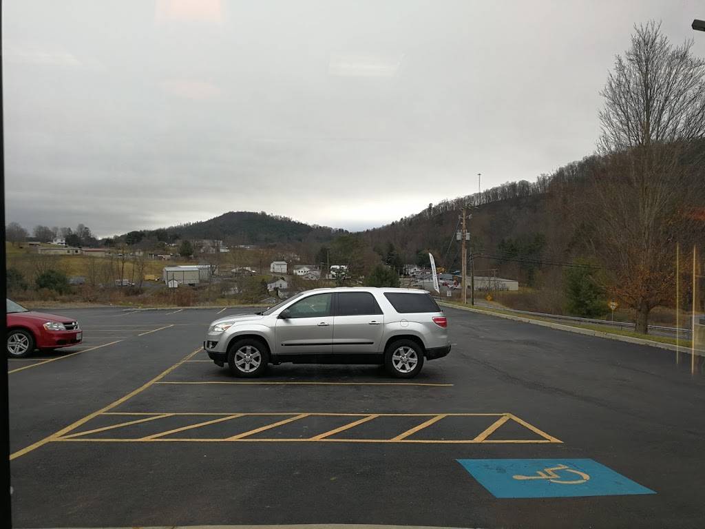 Subway | restaurant | 8285 S Scenic Hwy, Bland, VA 24315, USA | 2766884848 OR +1 276-688-4848